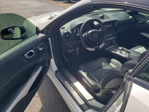 Used 2016 Mercedes-Benz SL 63 AMG image 9