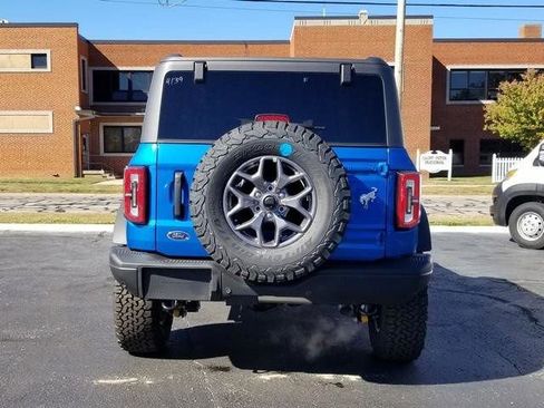 New 2025 Ford Bronco Badlands image 4