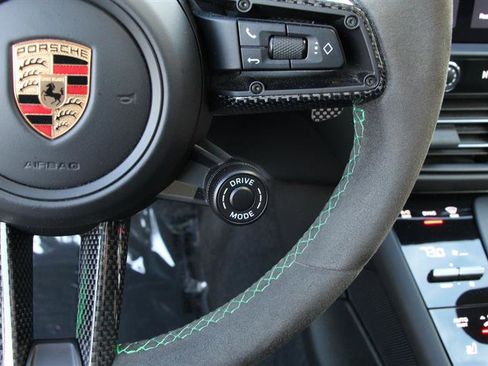 Used 2023 Porsche Macan GTS image 38