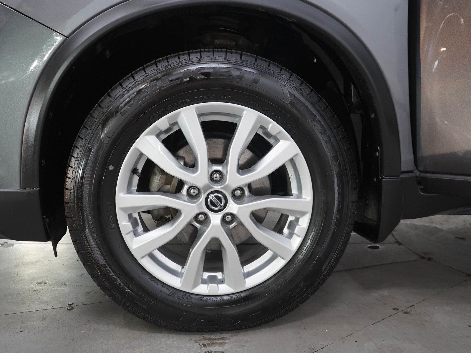 Used 2019 Nissan Rogue SV AWD/4WD image 30