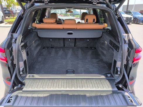 Used 2023 BMW X5 sDrive40i w/ M Sport Package RWD image 32
