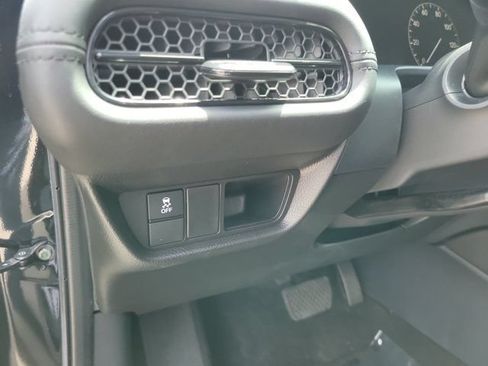 Used 2025 Honda HR-V LX image 18