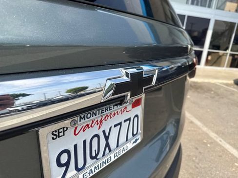 Certified 2023 Chevrolet Traverse LT FWD image 28