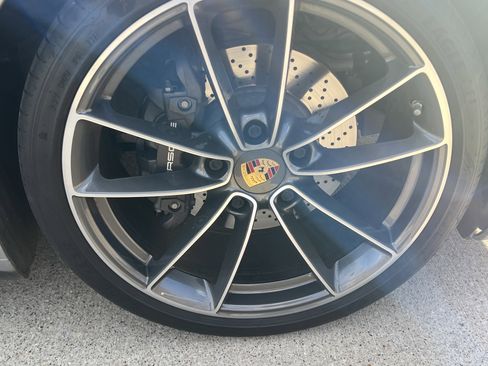 Used 2022 Porsche 911 Carrera image 12