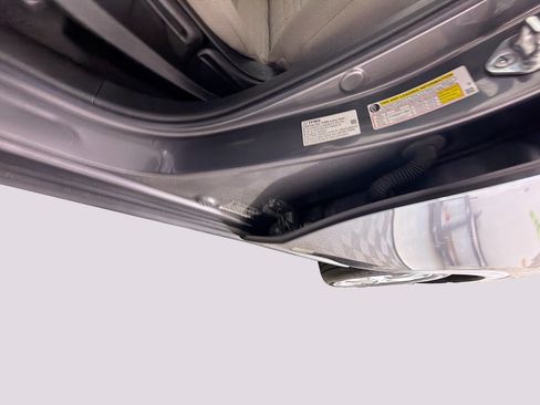 Used 2025 Honda HR-V LX image 13