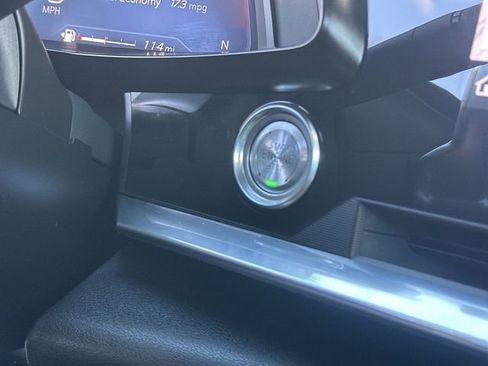 Used 2022 Chevrolet Corvette Stingray Preferred Cpe w/ Z51 Performance Package image 17