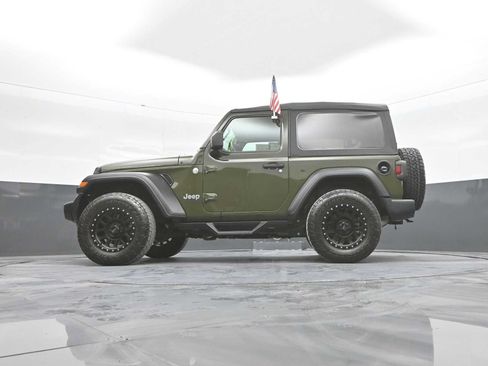 Used 2020 Jeep Wrangler Sport AWD/4WD image 34