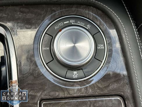 Used 2023 Nissan Armada Platinum w/ Captain's Chairs Package AWD/4WD image 25