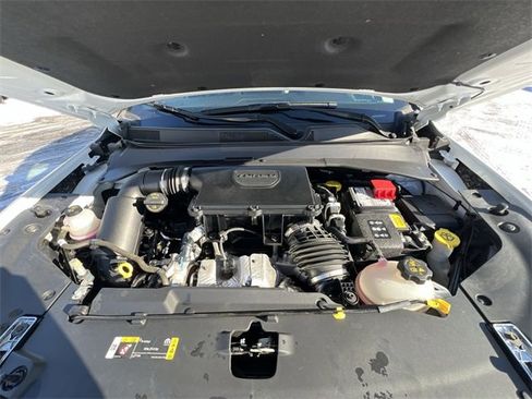 Used 2024 Jeep Compass Limited image 13