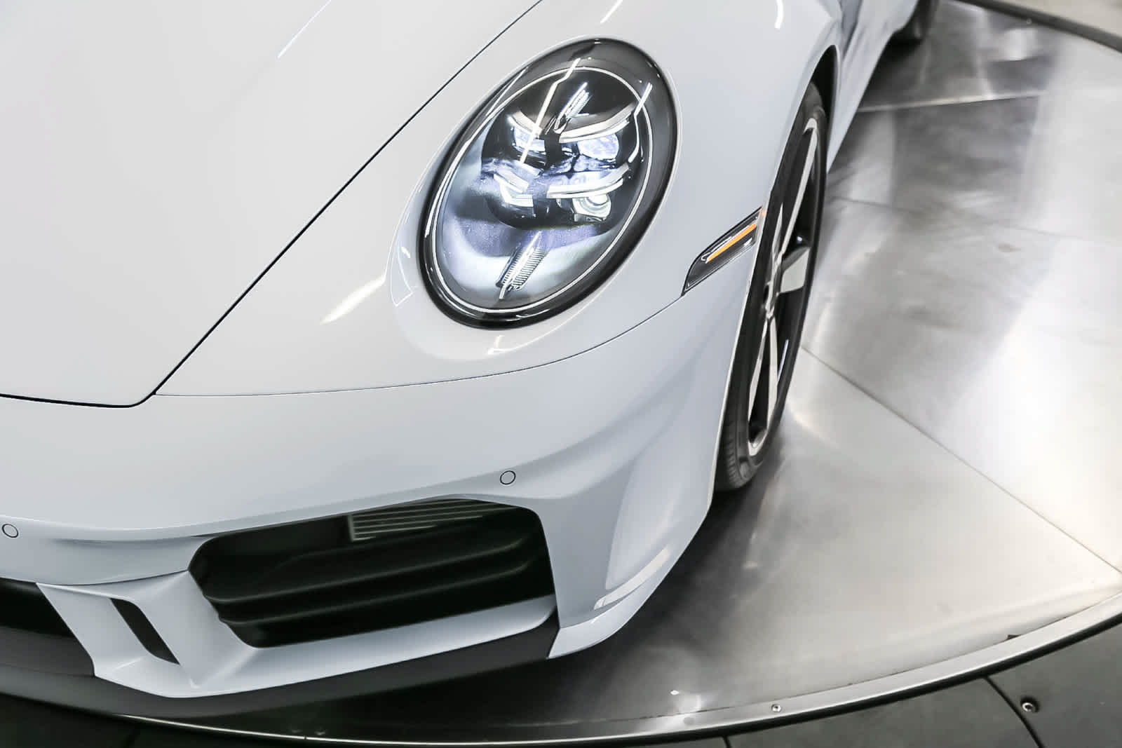 Used 2026 Porsche 911 Carrera S RWD image 16