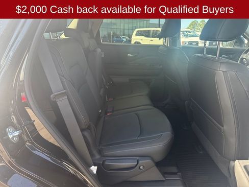 New 2026 Nissan Pathfinder SL image 40