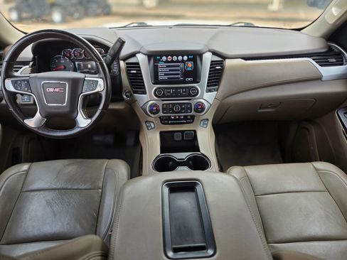 Used 2018 GMC Yukon SLT w/ Open Road Package AWD/4WD image 9