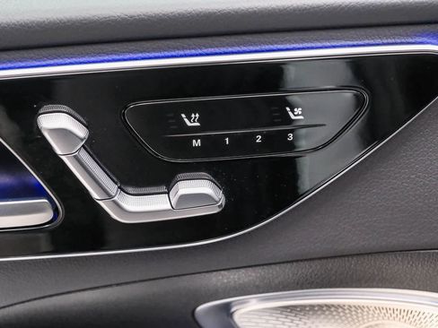 Certified 2025 Mercedes-Benz C 300 Sedan w/ Exclusive Trim Package image 26