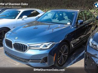 Used 2023 BMW 530e w/ Convenience Package video 1