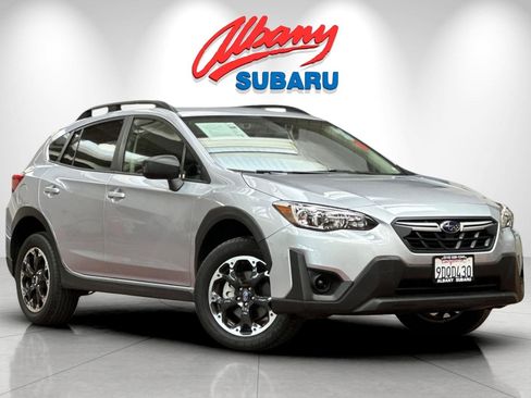 Used 2023 Subaru Crosstrek 2.0i image 2