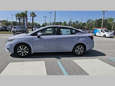 New 2025 Nissan Versa SV w/ Trunk Package FWD image 25