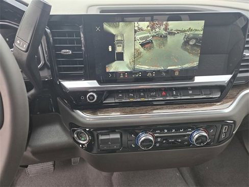 New 2026 GMC Sierra 1500 SLE w/ Preferred Package image 13