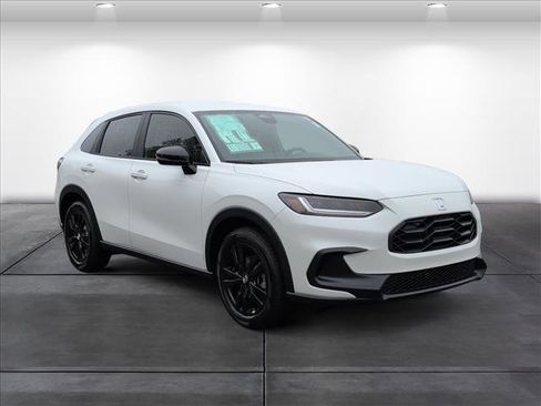 New 2026 Honda HR-V Sport image 2