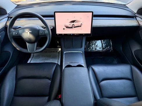 Used 2023 Tesla Model 3 Standard Range image 10