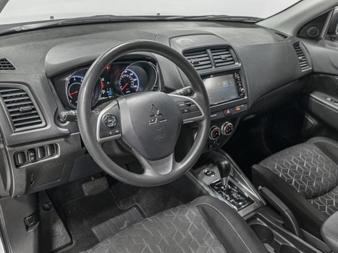 Used 2024 Mitsubishi Outlander Sport ES image 17