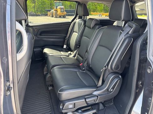 Used 2023 Honda Odyssey Elite image 11