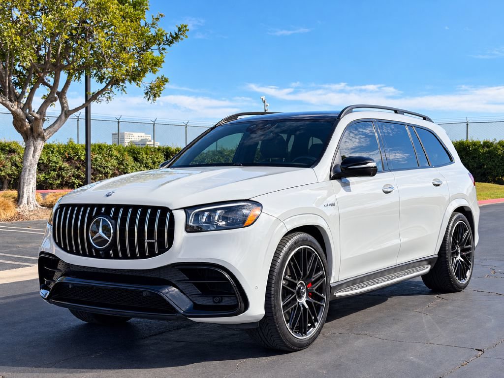 Used 2024 Mercedes-Benz GLS 63 AMG 4MATIC image 2