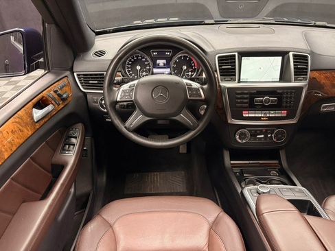 Used 2015 Mercedes-Benz GL 450 4MATIC w/ Premium Package w/ Lighting Package image 40