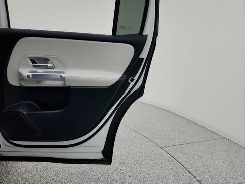 Certified 2023 Mercedes-Benz GLB 250 w/ AMG Line image 28