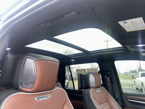 Used 2024 GMC Yukon Denali Ultimate image 38