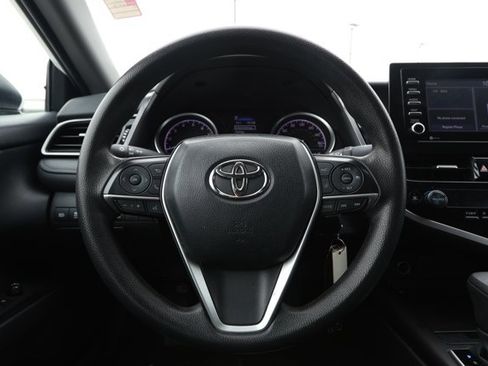 Used 2024 Toyota Camry LE image 5
