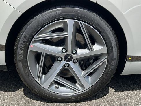 Used 2025 Genesis G80 3.5T Sport image 11