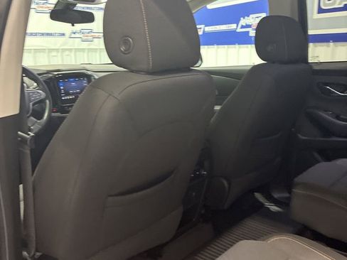 Used 2020 Chevrolet Traverse LT image 36