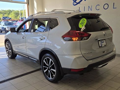 Used 2019 Nissan Rogue SL w/ Premium Package image 15