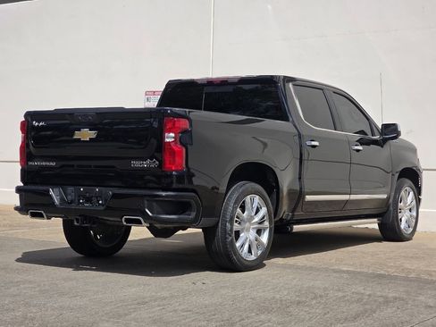 Used 2024 Chevrolet Silverado 1500 High Country w/ High Country Premium Package image 5