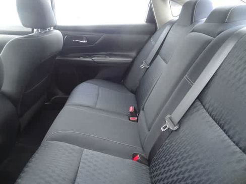 Used 2017 Nissan Altima 2.5 S w/ Power Driver Seat Package FWD image 9