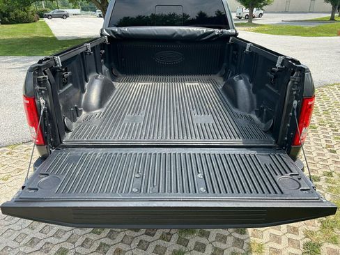 Used 2016 Ford F150 XLT w/ Equipment Group 302A Luxury AWD/4WD image 18