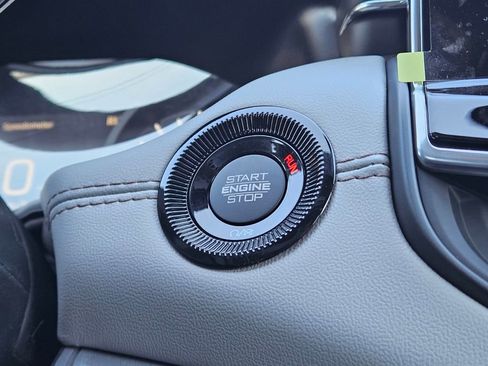 New 2026 Jeep Compass Limited image 19