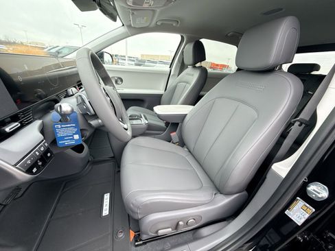 New 2026 Hyundai Ioniq 5 SEL image 12