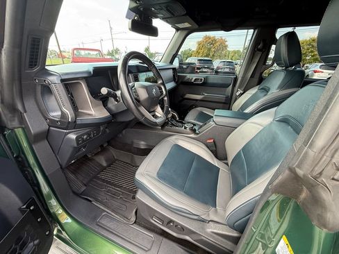 Used 2022 Ford Bronco Outer Banks w/ Sasquatch Package AWD/4WD image 18
