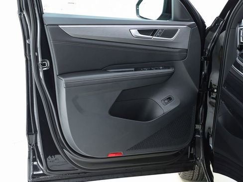 New 2026 Volkswagen Atlas Cross Sport SE image 57