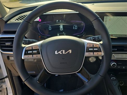 New 2025 Kia Telluride S image 34
