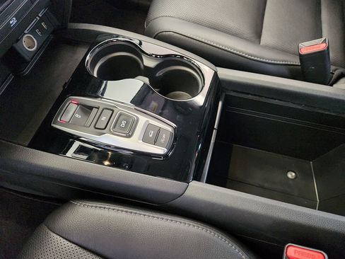Used 2017 Honda Pilot Elite image 18