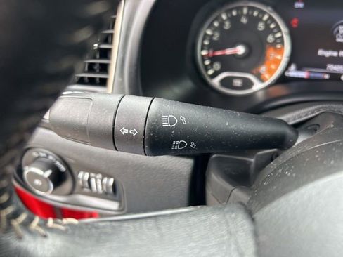 Used 2015 Jeep Renegade Limited AWD/4WD image 26