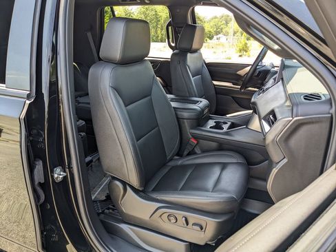 Used 2024 Chevrolet Tahoe Z71 w/ Luxury Package image 56