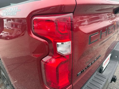 New 2026 Chevrolet Silverado 1500 LT Trail Boss w/ Dark Appearance Package AWD/4WD image 15