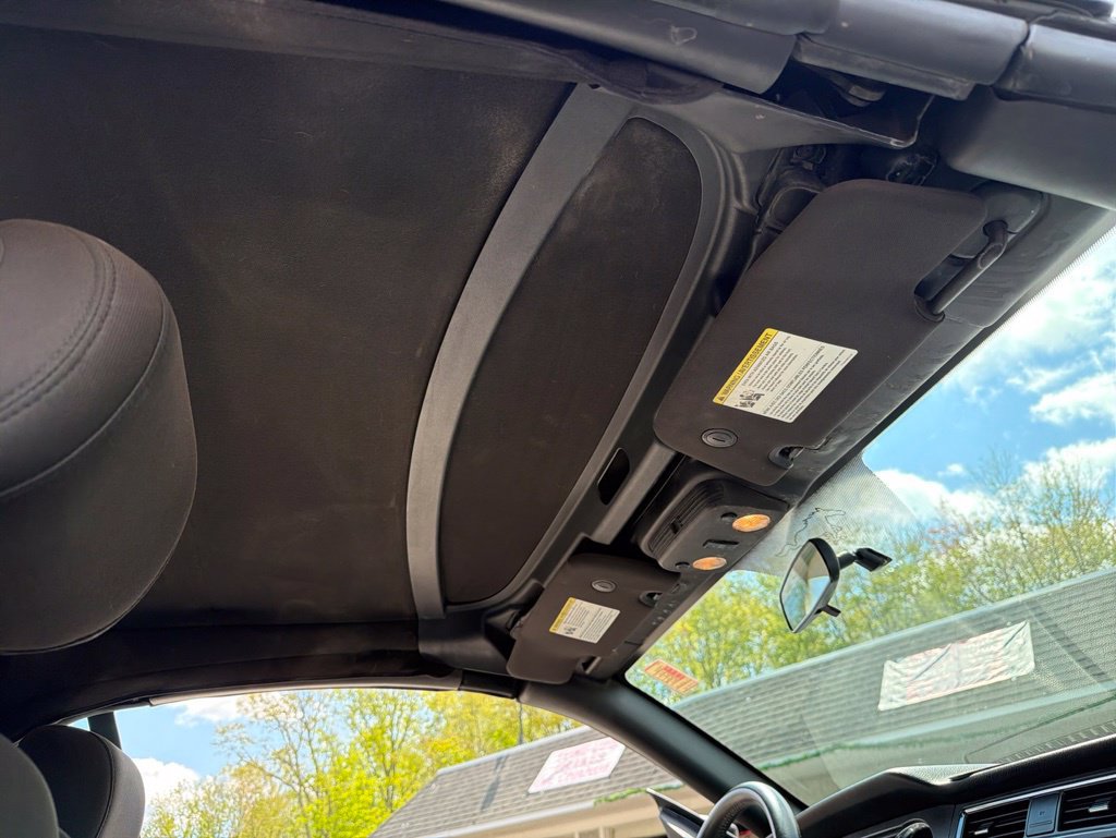 Used 2014 Ford Mustang Convertible RWD image 33