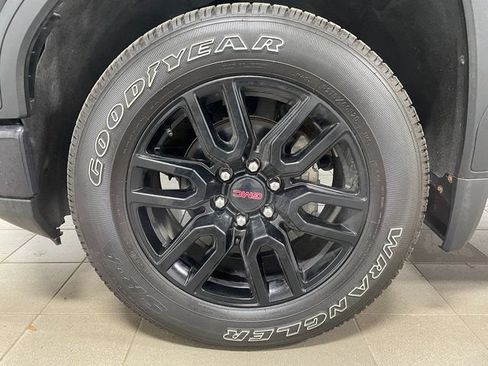 Used 2023 GMC Sierra 1500 Elevation AWD/4WD image 7