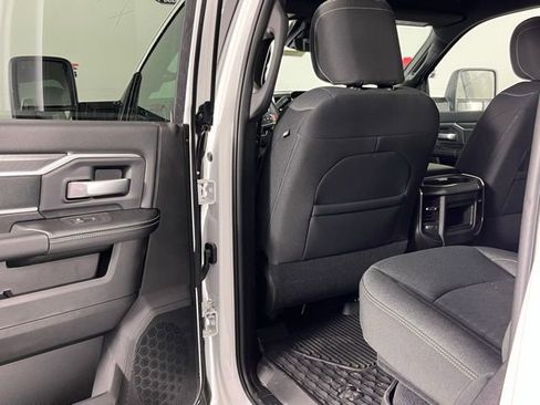 New 2026 RAM 2500 Big Horn AWD/4WD image 25