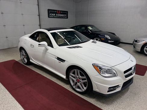Used 2016 Mercedes-Benz SLK 350 image 50