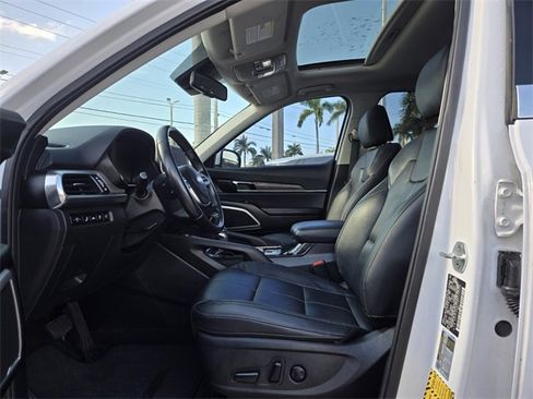 Used 2021 Kia Telluride EX w/ EX Premium Package image 10